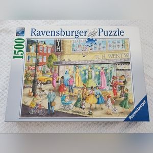 Used Ravensburger 1500 Piece Puzzle "Sidewalk Fashion" Number 164592
